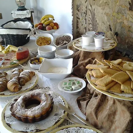 Relais Castelluccio Palusse *