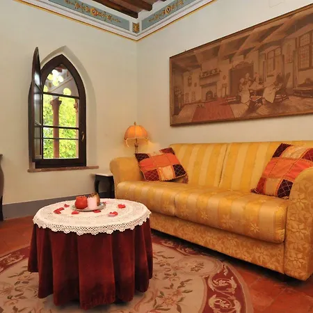 Relais Castelluccio Palusse Летний дом